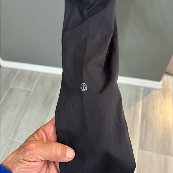 lululemon athletica Black Leggings with Side Pocket - Picture 2 of 4
